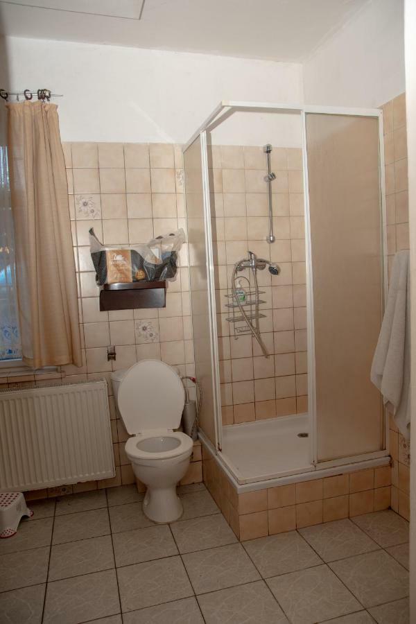 Apartmany U Kocoura Pod Klinovcem Kovarska Bagian luar foto