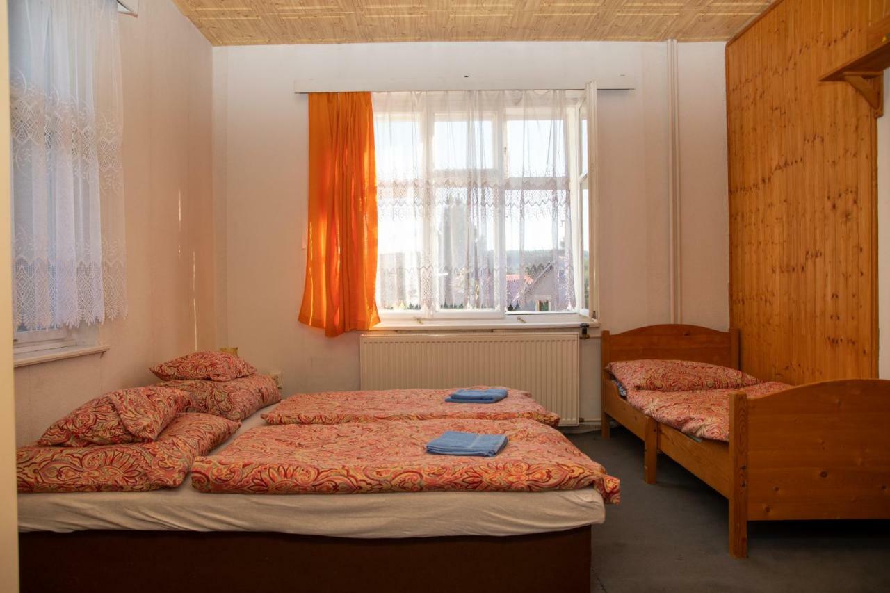 Apartmany U Kocoura Pod Klinovcem Kovarska Bagian luar foto