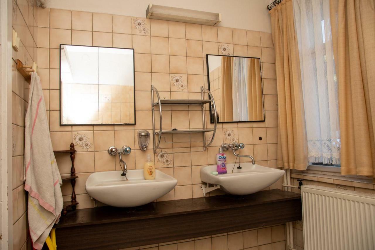 Apartmany U Kocoura Pod Klinovcem Kovarska Bagian luar foto